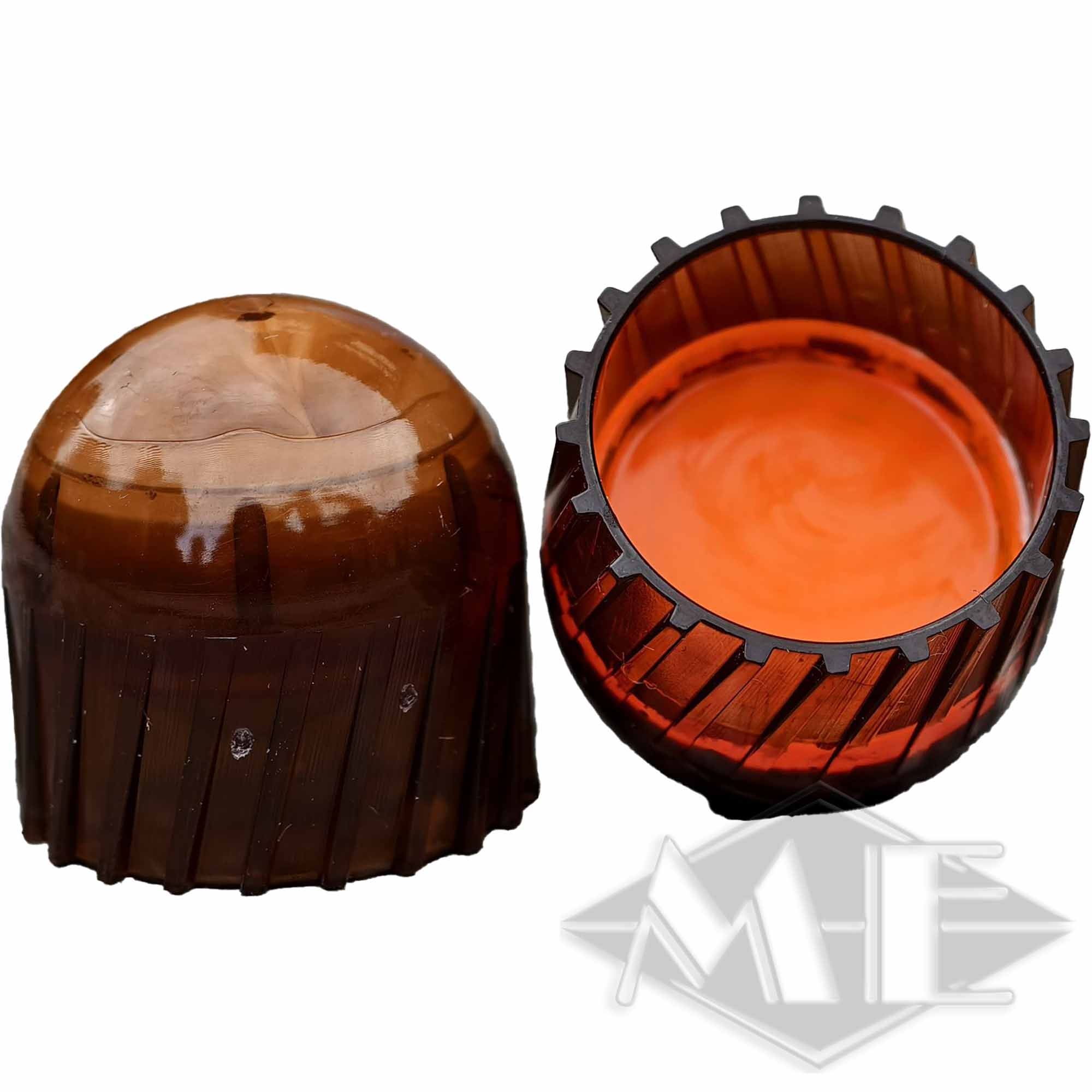 brass bottle cap, kronenkappe, amberfarbener schlussel, bernsteinfarbene kappe, glaskappe